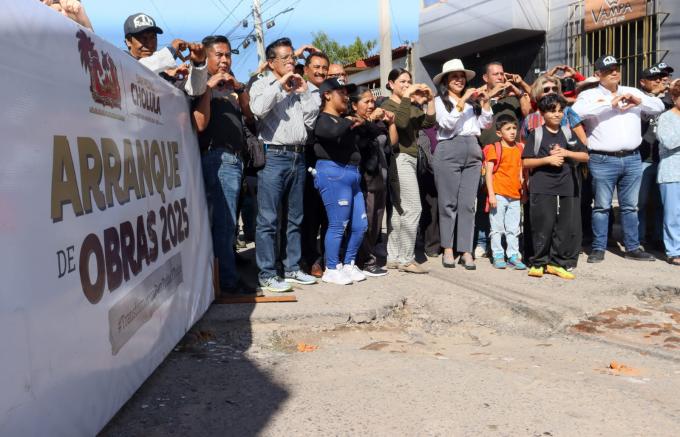 La alcaldesa de San Pedro Cholula, Tonantzin Fernández, continúa impulsando obras públicas en la cabecera municipal