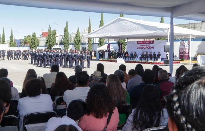 Encabezó el alcalde José Chedraui graduación de cadetes de la Academia de Formación y Profesionalización Policial de la SSC