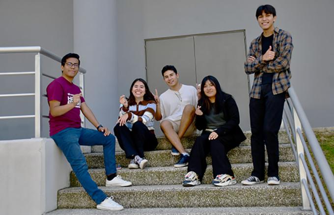 Estudiantes BUAP ganan primer lugar en el Hackathon 2025
