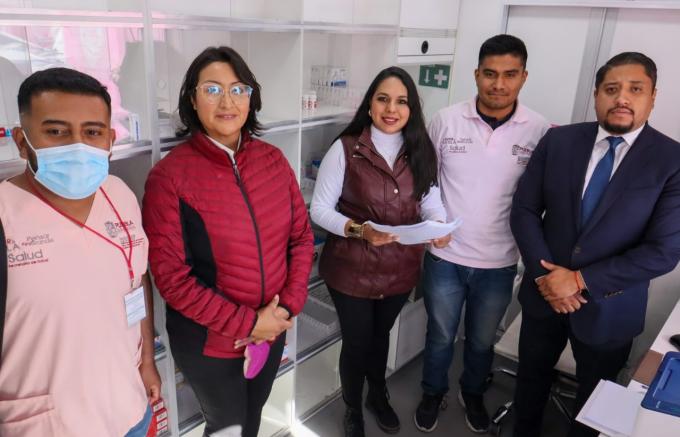 La Caravana de la Mujer ofrece servicios gratuitos de salud a las y los cholultecas