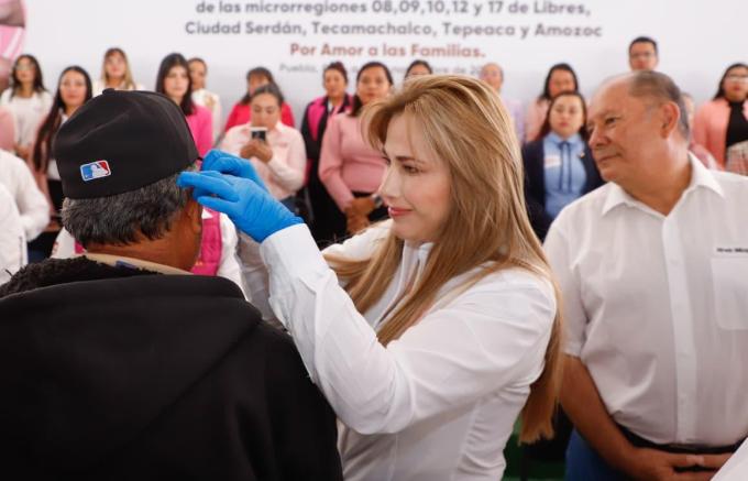 Más de 2 mil 900 beneficios del SEDIF para cinco regiones del estado