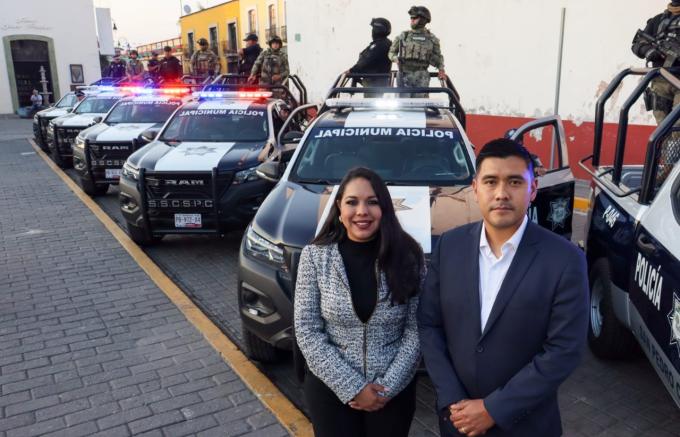 Gobierno de Cholula entregó nuevas patrullas a la Secretaría de Seguridad Ciudadana