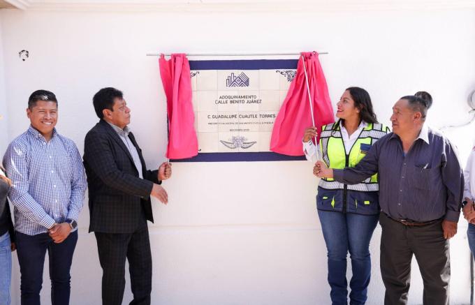 Entregó la alcaldesa Guadalupe Cuautle obra de pavimentación en San Bernardino Tlaxcalancingo