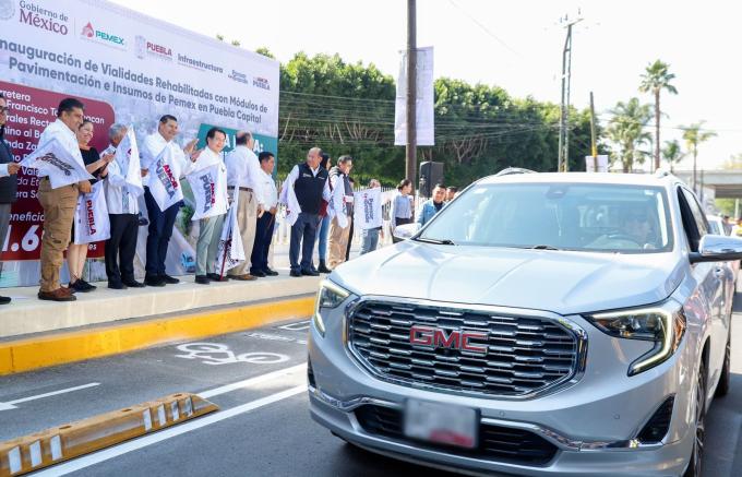 Gobierno Estatal inauguró siete nuevas vialidades rehabilitadas con Módulos de Pavimentación e Insumos de Pemex