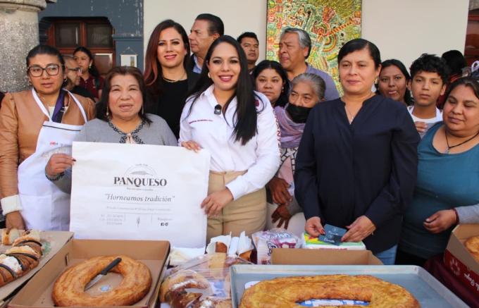 Anuncia la presidenta municipal Tonantzin Fernández la Gran Feria de la Rosca 2026 en San Pedro Cholula*
