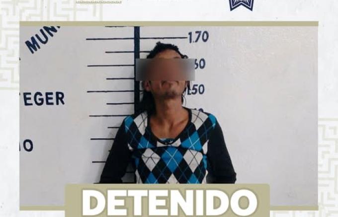 Policía de San Pedro Cholula detuvo a hombre por probable robo al interior del panteón de Momoxpan