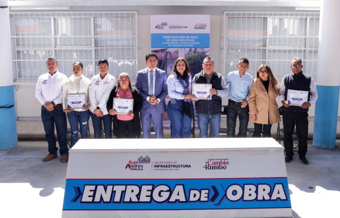Entregó la alcaldesa Guadalupe Cuautle aula equipada con tecnología en telesecundaria de Acatepec