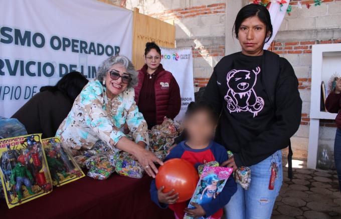 DIF San Pedro Cholula reconoció labor de trabajadores municipales