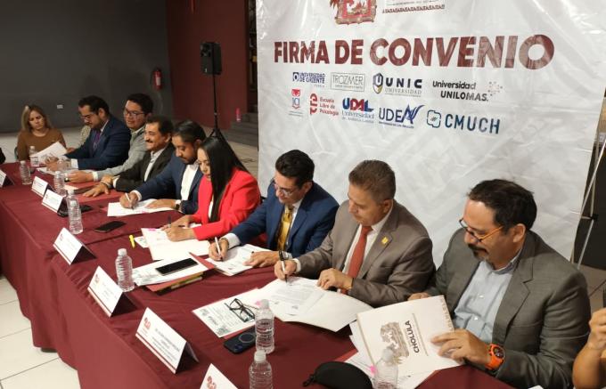 Tonantzin Fernández fortalece vinculación académica con universidades poblanas