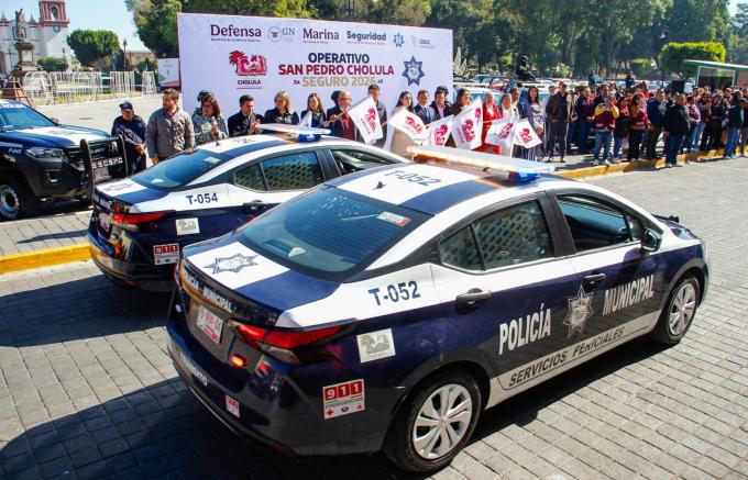 Conmemoró la alcaldesa Tonantzin Fernández el Día de la Bandera y encabezó el arranque del Operativo San Pedro Cholula Seguro 2026