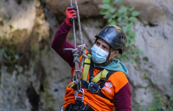 Gobierno de la Ciudad promueve la seguridad del personal del OOSL con capacitación en trabajos en altura