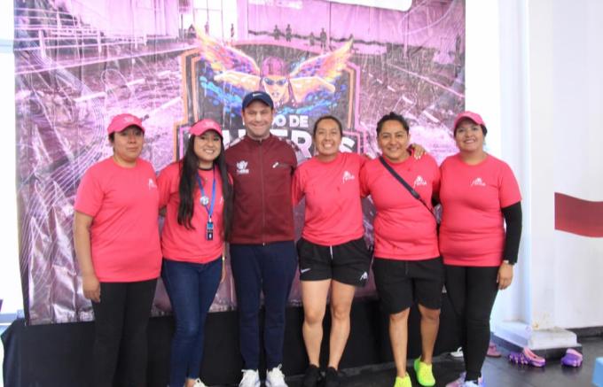 Realizó Gobierno de la Ciudad nado Mujeres Imparables