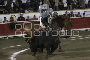 TOROS - HERMOSO DE MENDOZA