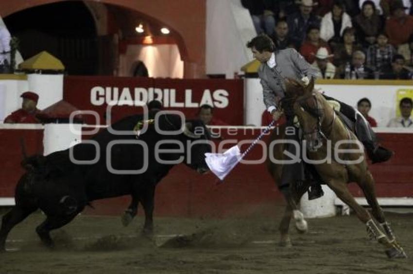 TOROS - HERMOSO DE MENDOZA