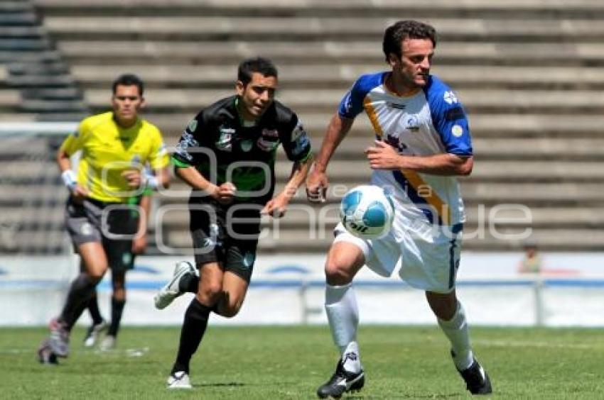 FÚTBOL . LOBOS VS ALACRANES