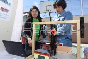 EDUCACIÓN . FERIA DE CIENCIAS