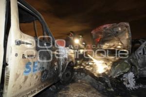 ACCIDENTE . AUTOS INCENDIADOS