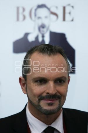 MÚSICA . MIGUEL BOSÉ