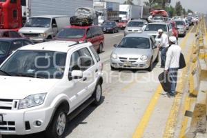 AUTOPISTA . VACACIONISTAS