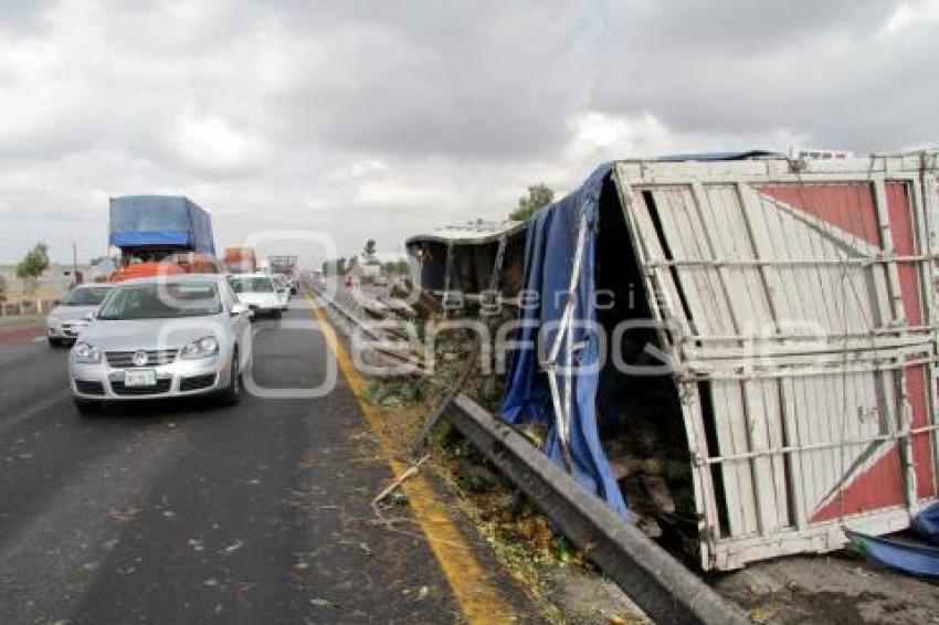 VOLCADURA CAMON DE CARGAS