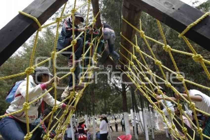 ESTUDIANTES . DIA DE LA MADRE TIERRA