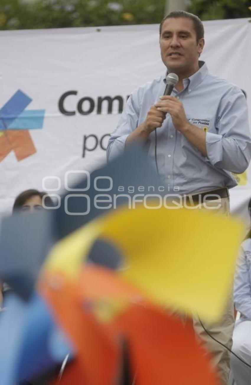 CAMPAÑAS . COMPROMISO POR PUEBLA