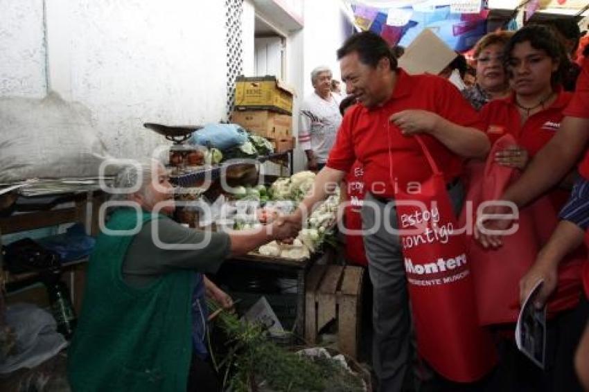 MARIO MONTERO. MERCADO LA ACOCOTA