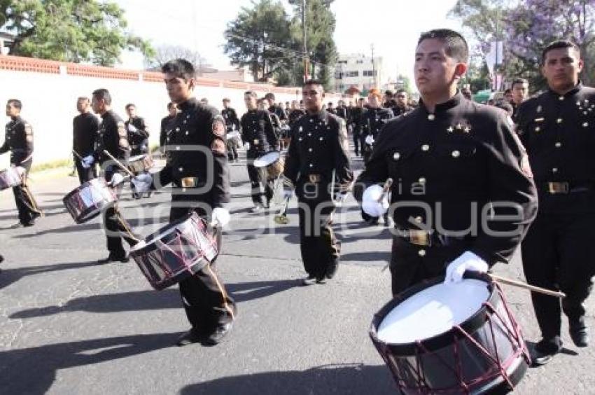 REVISTA PARA DESFILE 5 DE MAYO