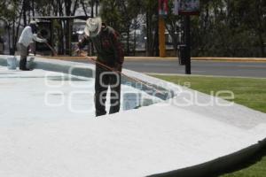 5 DE MAYO. DESFILE. MANTENIMIENTO DE LA FUENTE