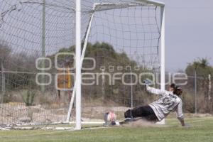 FUTBOL FEMENIL. PUEBLA VS SOLAS