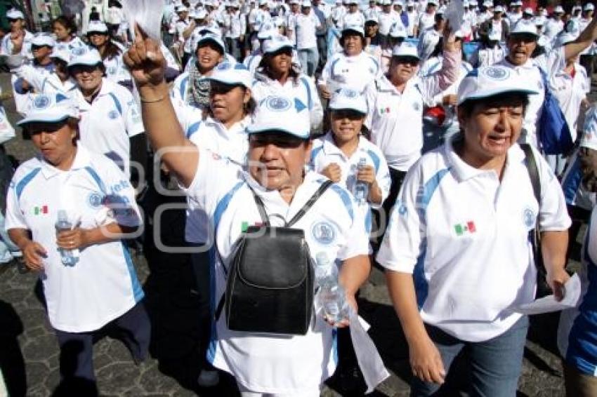 SINDICALISMO - 1º DE MAYO - MARCHA