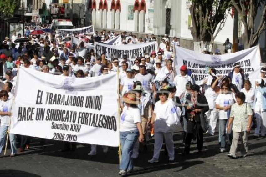 SINDICALISMO - 1º DE MAYO - MARCHA