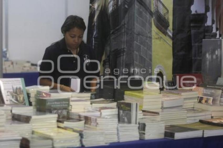 BUAP . FERIA DEL LIBRO