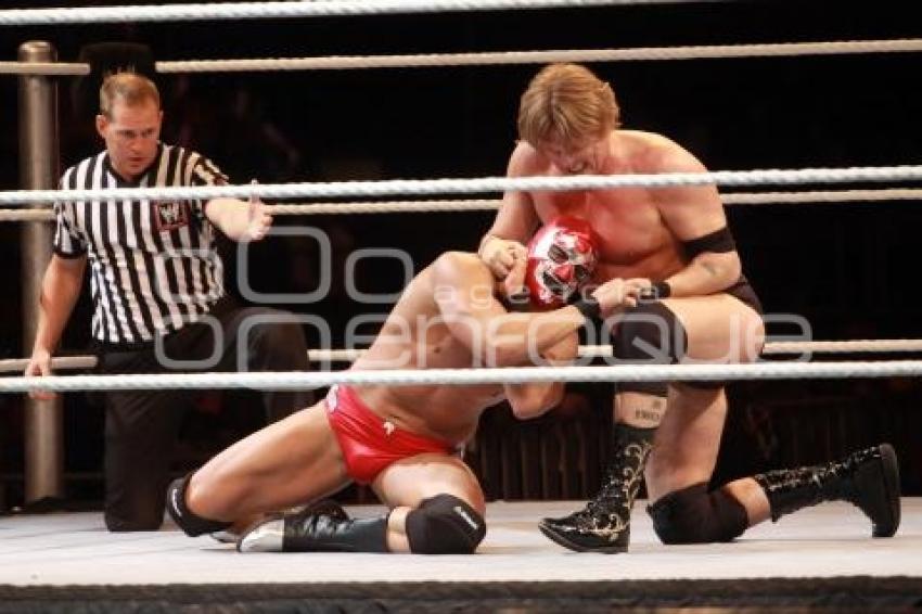 WWE - RAW TOUR 2010
