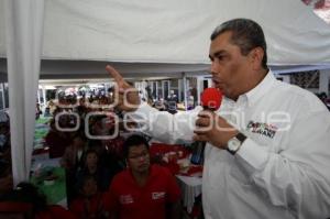 DESAYUNO DE ZAVALA CON ABUELITAS