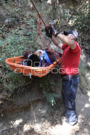 CAE JOVEN ESTUDIANTE A BARRANCA