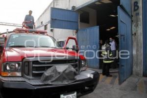 INCENDIO EN FABRICA DE PAPEL