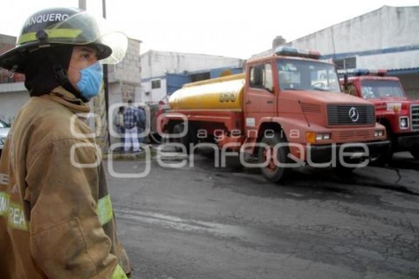 INCENDIO EN FABRICA DE PAPEL