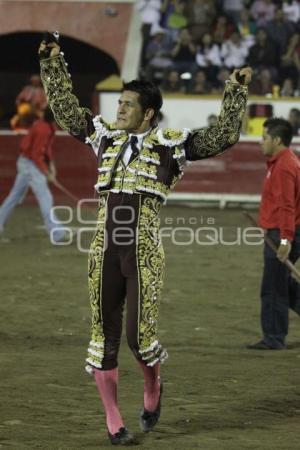 TOROS. URIEL MORENO "EL ZAPATA"