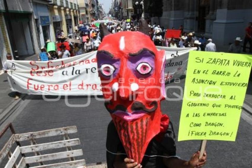 MARCHA CONTRA EL DRAGON