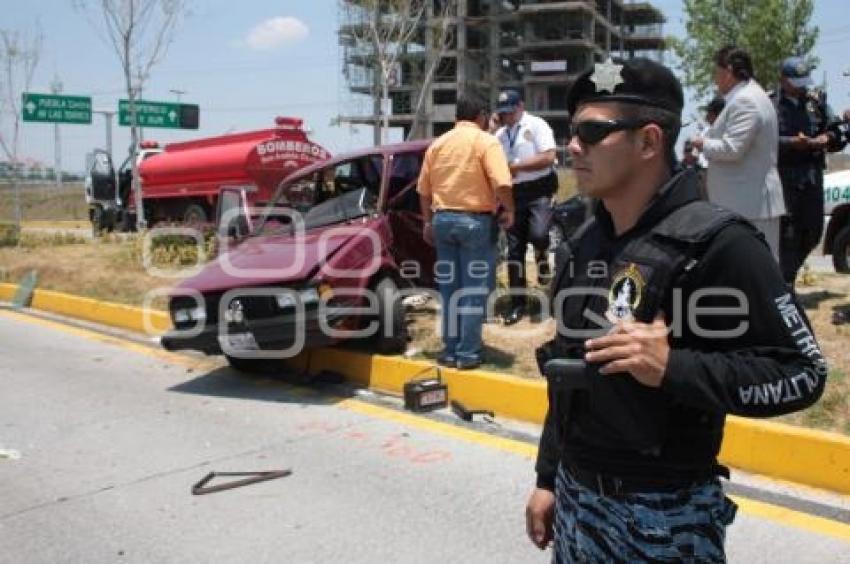 CHOQUE ATLIXCAYOTL. POLICÍA MUERTO