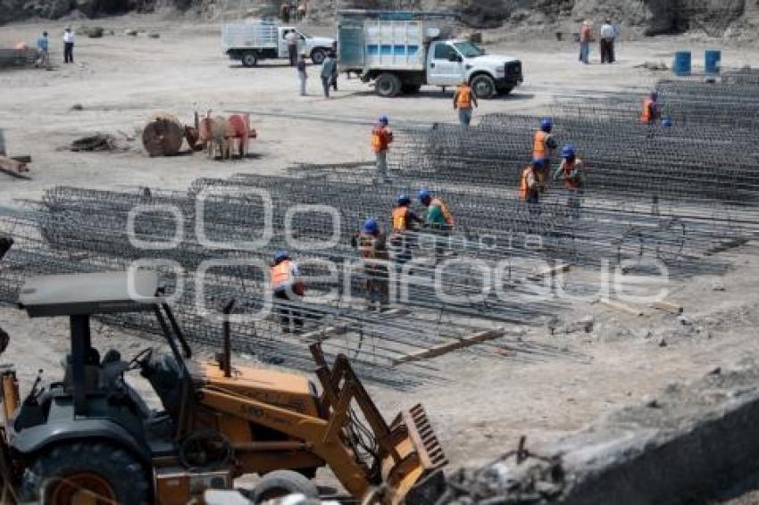 CORREDOR BICENTENARIO. CONSTRUCCIÓN PREDIO