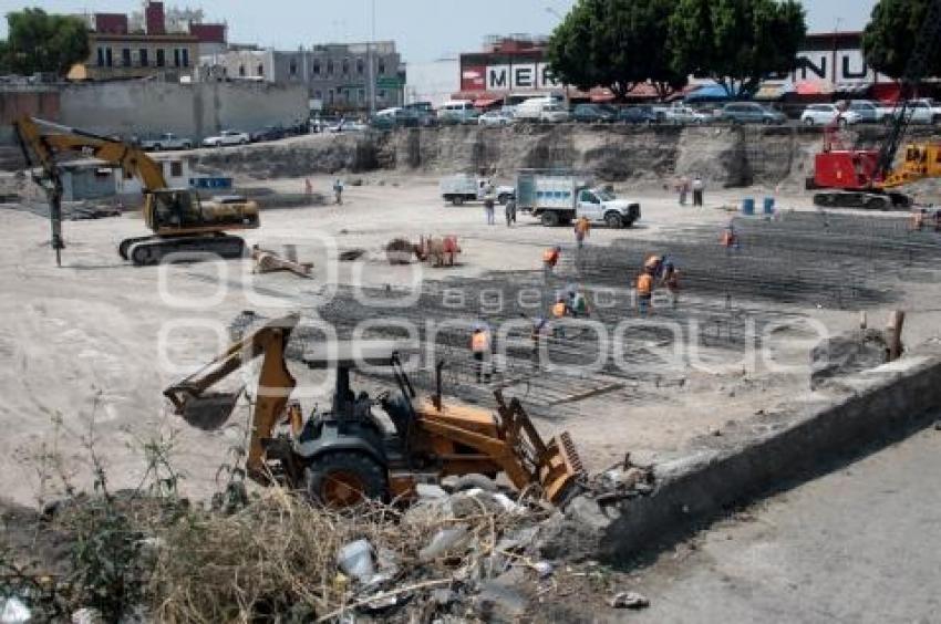 CORREDOR BICENTENARIO. CONSTRUCCIÓN PREDIO