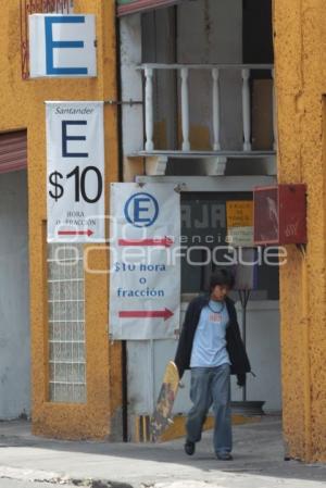 ESTACIONAMIENTO. CENTRO HISTÓRICO. TARIFA