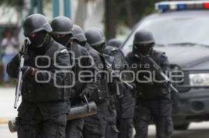 POLICIA . GRUPO TÁCTICO