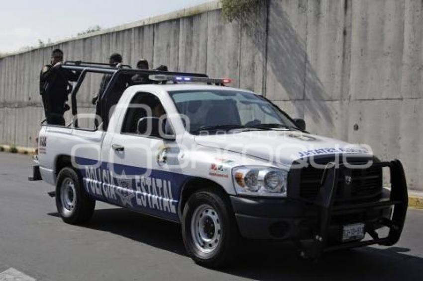 SEGURIDAD . POLICÍA