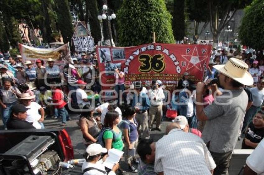 MARCHA DE CAMPESINOS EN DEFENSA DE LA TIERRA Y EL AGUA. ZÓCALO