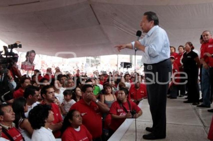 FIRMA COMPROMISO UNIDADES HABITACIONALES. MONTERO