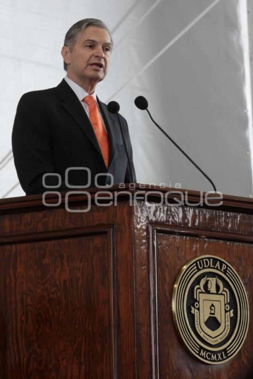 GRADUACIÓN UDLA. LUIS ERNESTO DERBEZ