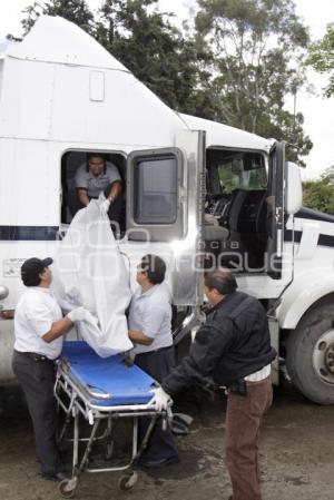 NOTA ROJA . ASESINATO EN TRAILER